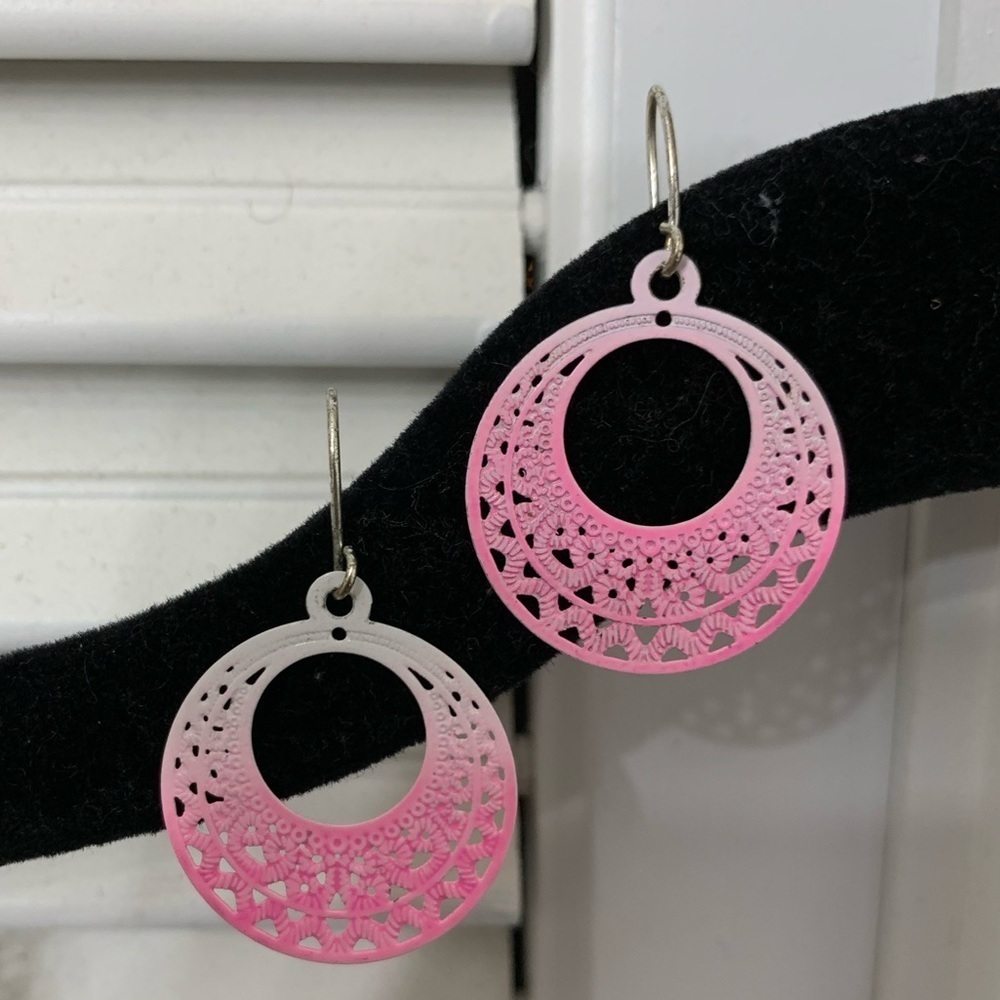 Ombré White Neon Pink Metal Etched Lace Earrings